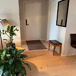 Nyrenovert Toppleilighet Midt I Sentrum, Naer Kollektivterminal *