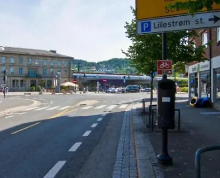 Nyrenovert Toppleilighet Midt I Sentrum, Naer Kollektivterminal *