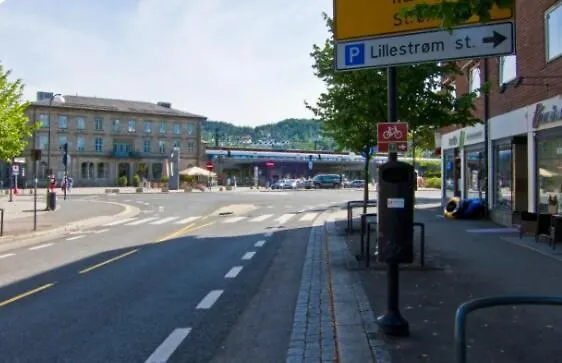 Nyrenovert Toppleilighet Midt I Sentrum, Naer Kollektivterminal *