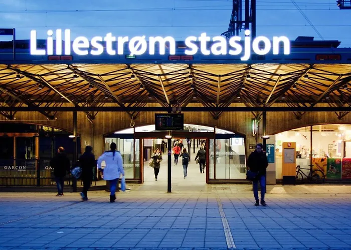 Nyrenovert Toppleilighet Midt I Sentrum, Naer Kollektivterminal Appartamento Lillestrøm