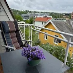 公寓 Nyrenovert Toppleilighet Midt I Sentrum, Naer Kollektivterminal